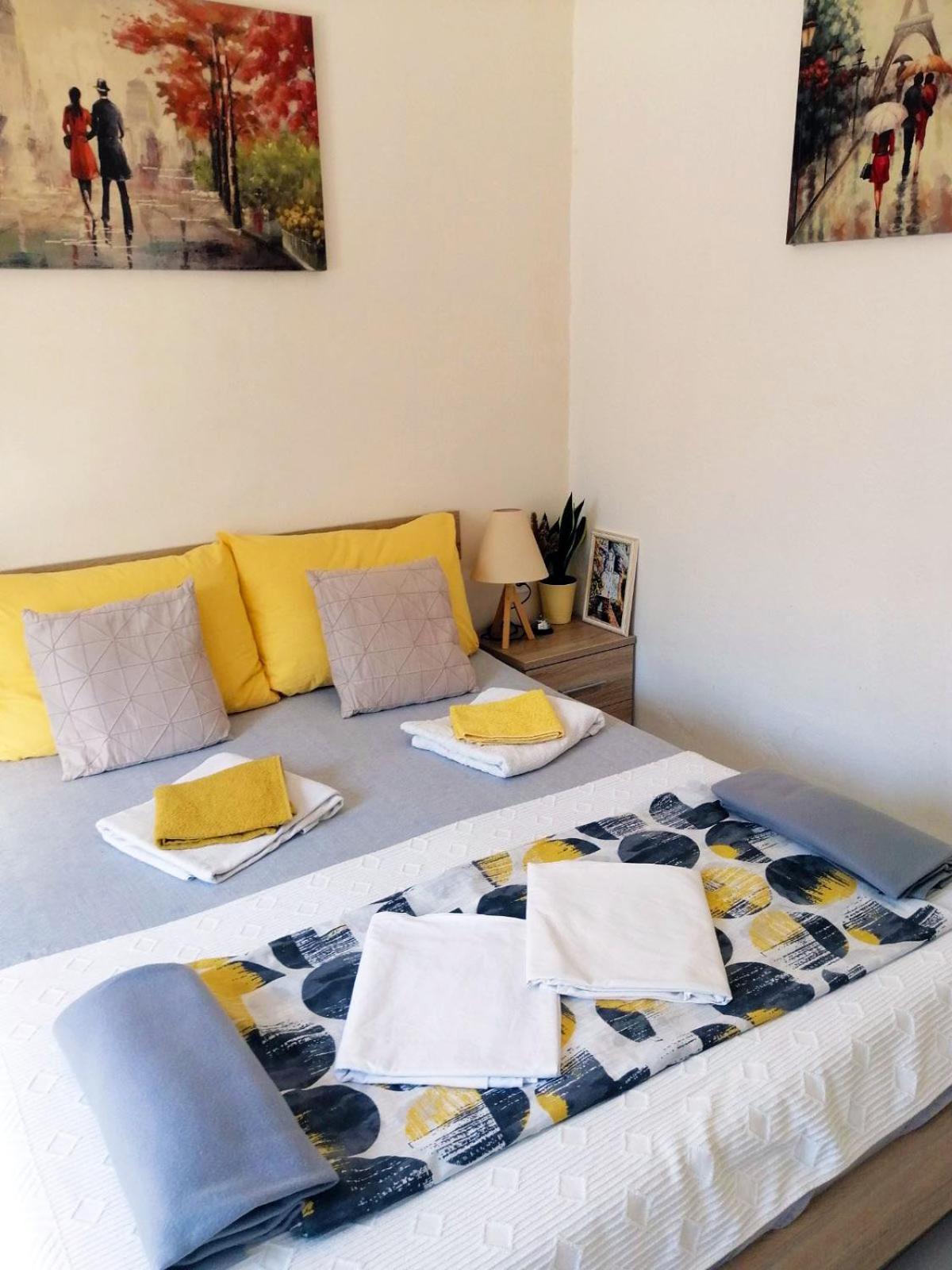 Apartments Zeljka-Dobrota โกตอร์ ภายนอก รูปภาพ
